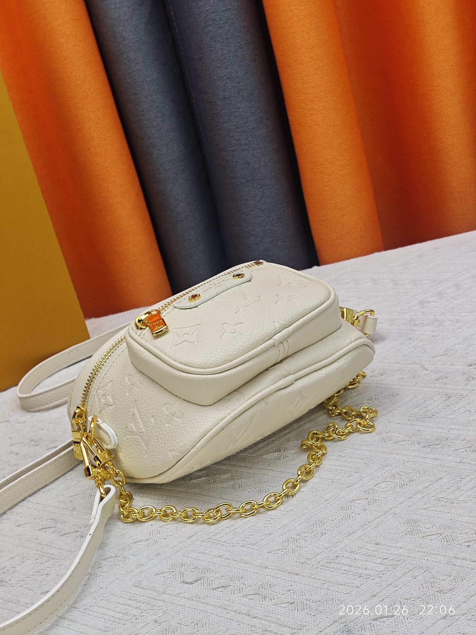 B1P46E73 Popular  bag