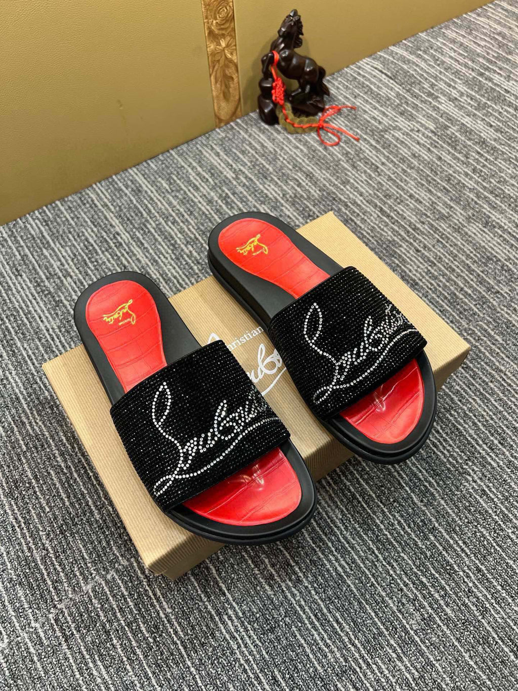 Z5ZA128 Popular slippers