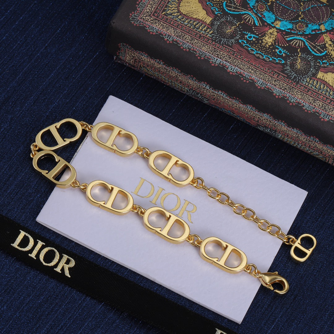 X1N36D40K Popular   Bracelets