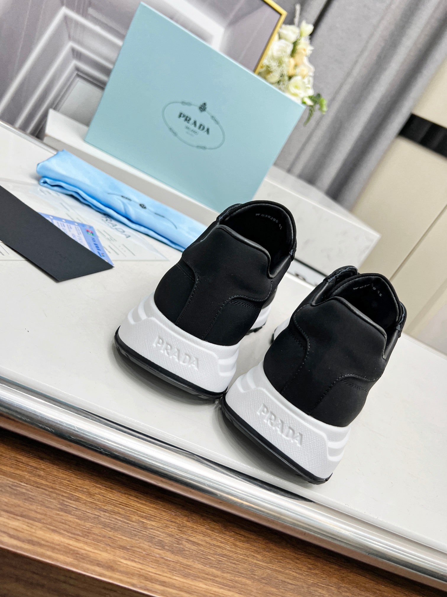 Z2P36P41 Popular high-quality leather Shoes