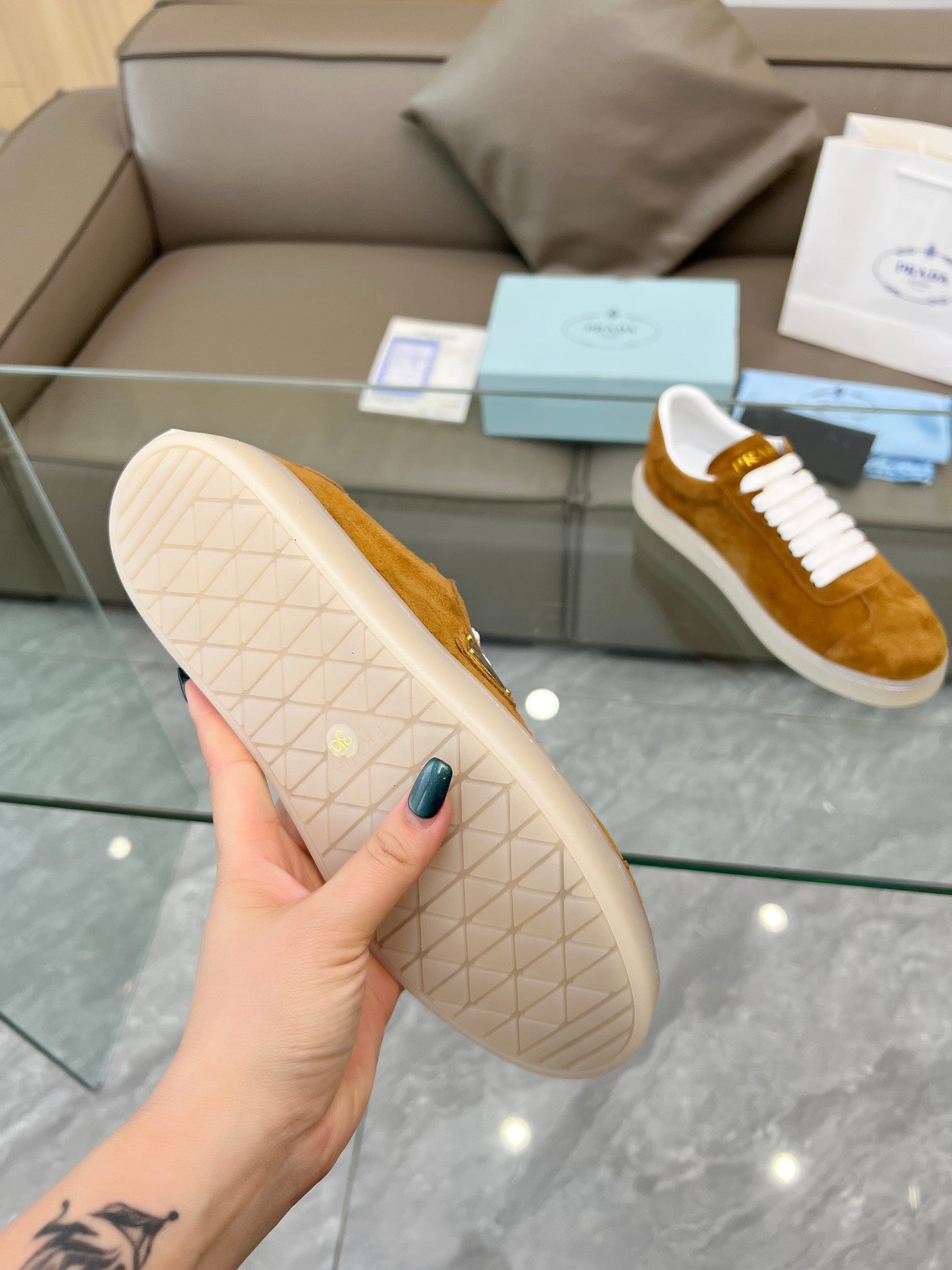 Z2Q95P95 Popular high-quality shoes