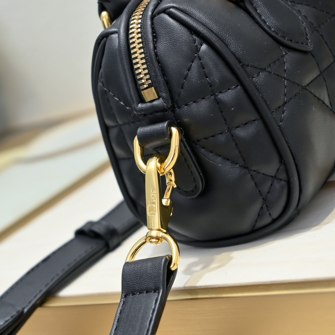B1W15D32 Popular  leather bag