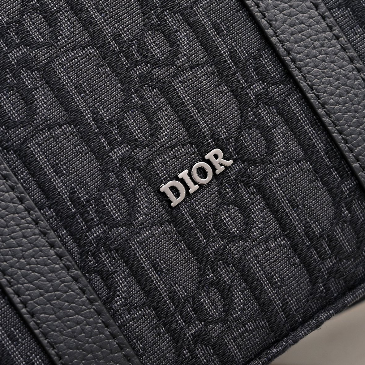 B1X104D65 Popular  bag