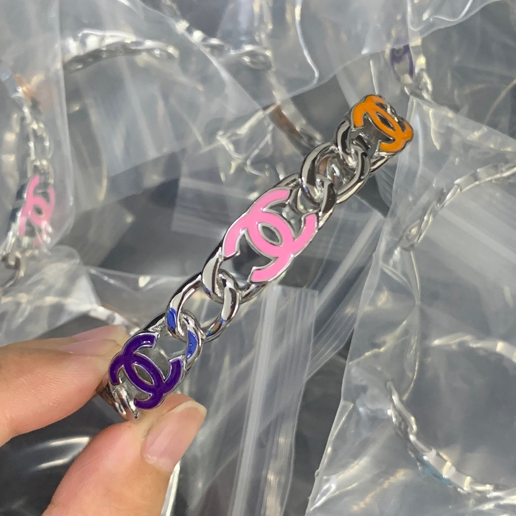 X1Z84C70K  Popular Bracelets