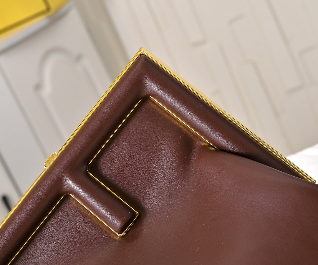 B1N46F8 Popular leather bag