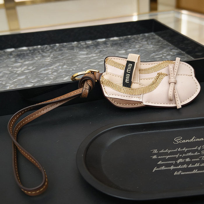 A1R46A20 Popular bag 's charms accessories