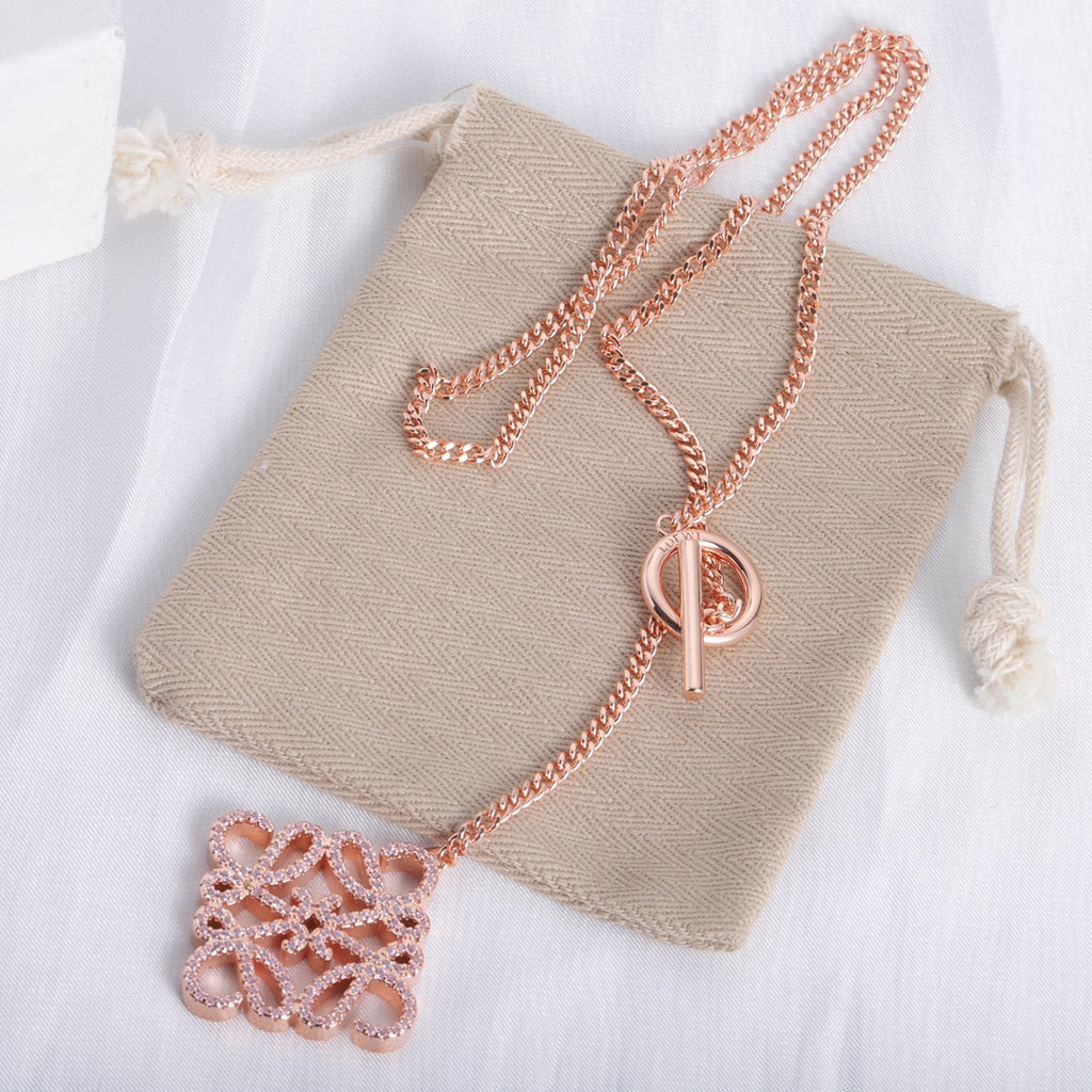 X1R75A37X Popular    Necklaces