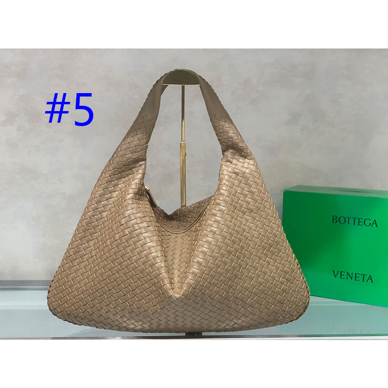 B1W35A116 Popular leather bag