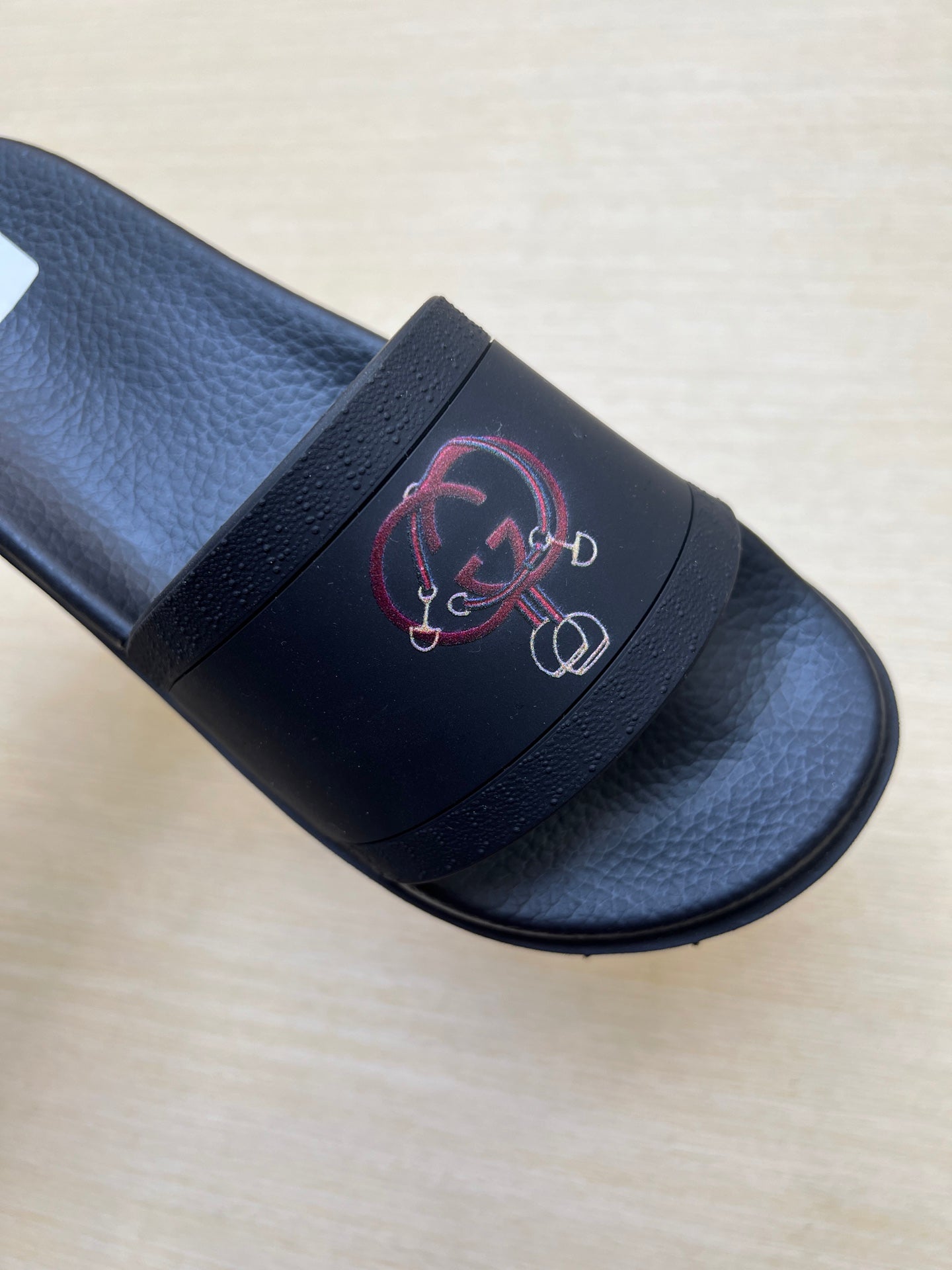 Z5R66B25 Popular Slippers