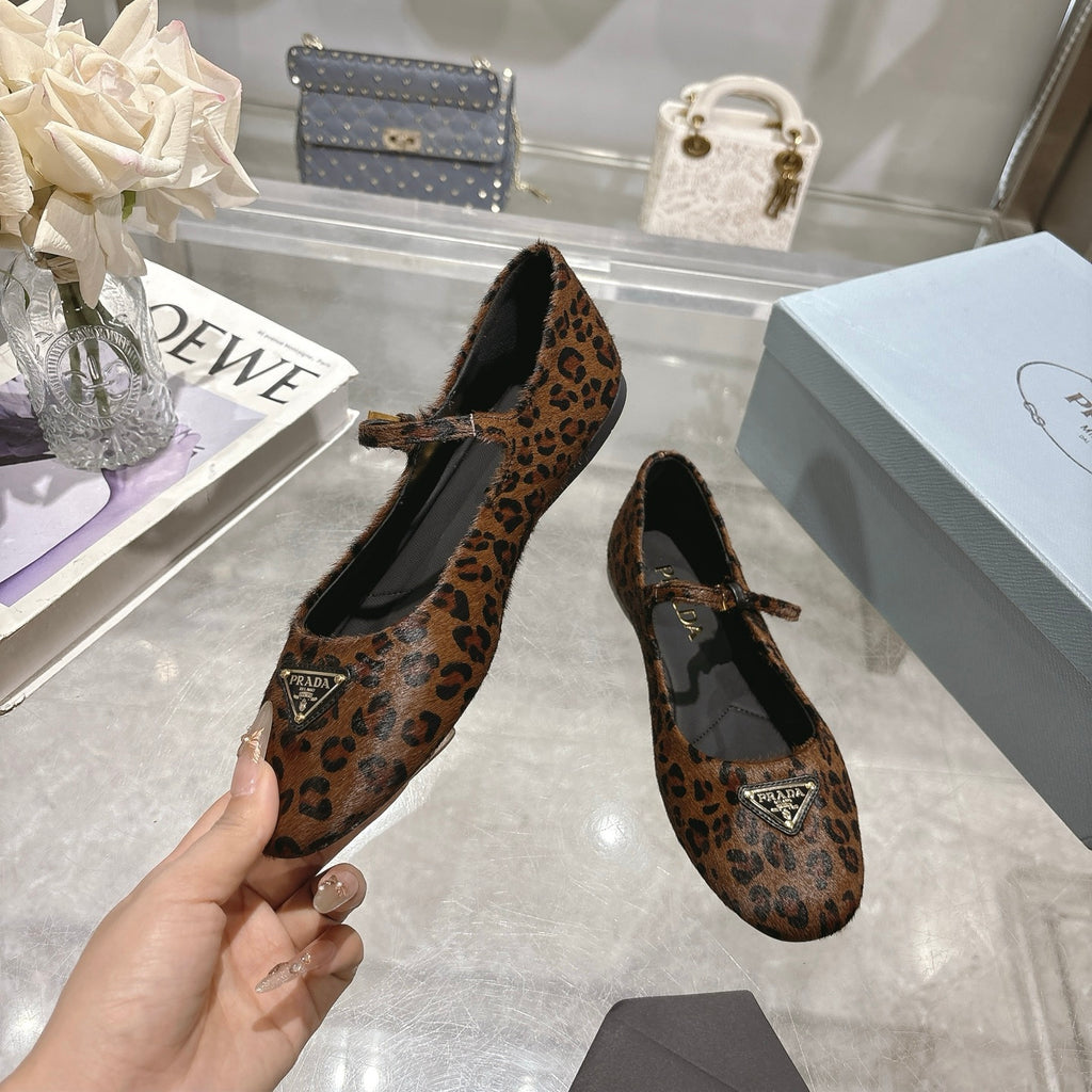 Z2Q95P115 Popular high-quality Shoes