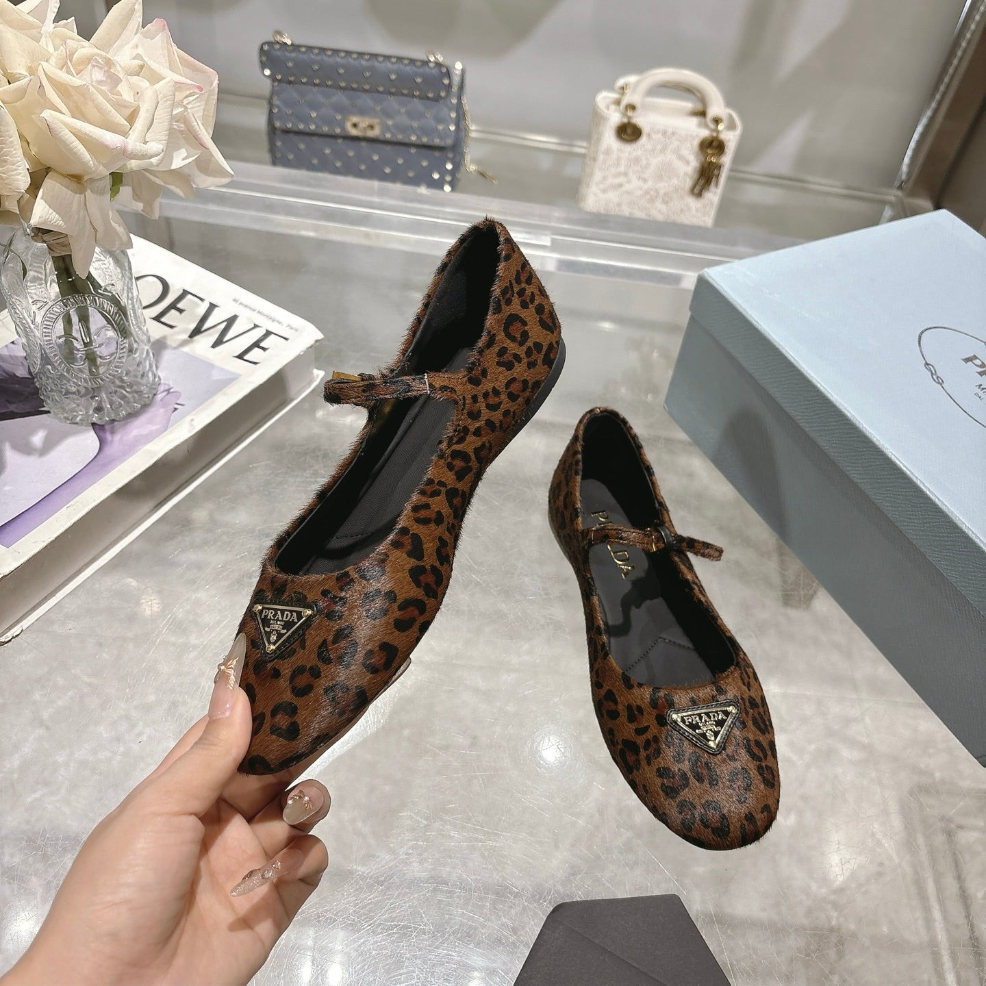 Z2Q95P115 Popular high-quality Shoes