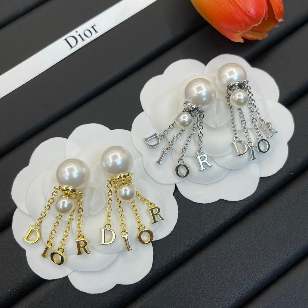 X1Z94D675E Popular Earrings
