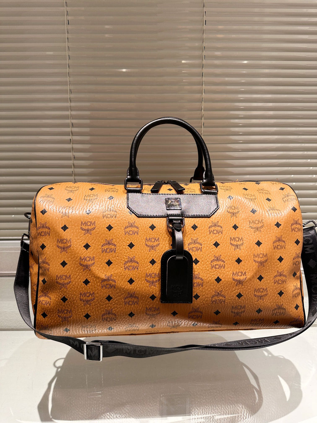 B6X103M198 Popular  leather bag 