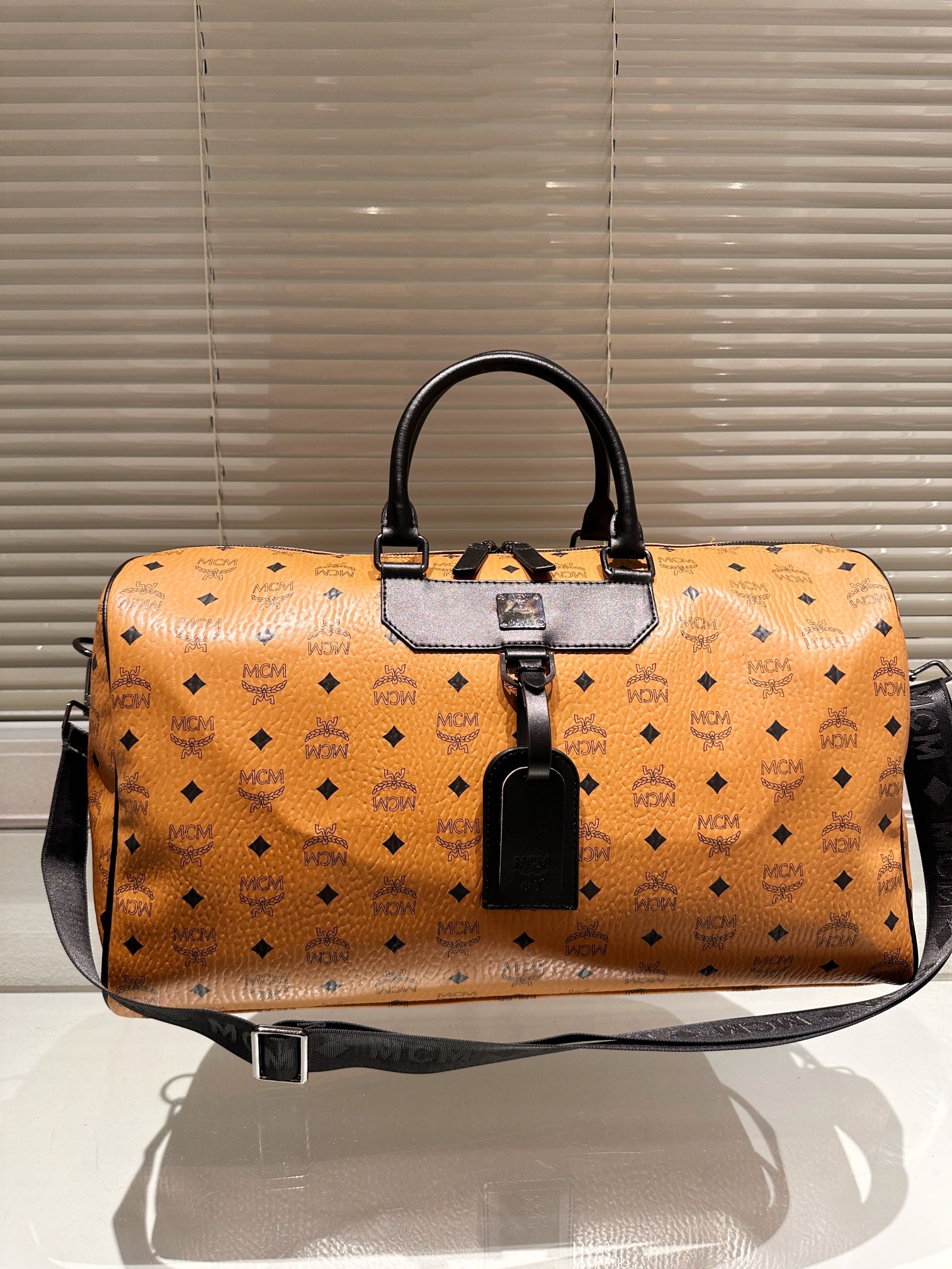 B6X103M198 Popular  leather bag 