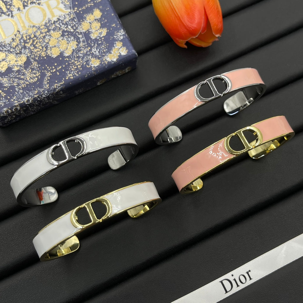 X1Z94D671K  Popular Bracelets