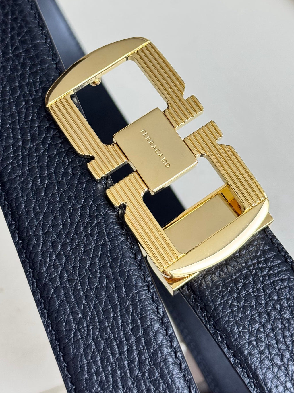 P1Q115A54 Popular High quality belt With full package