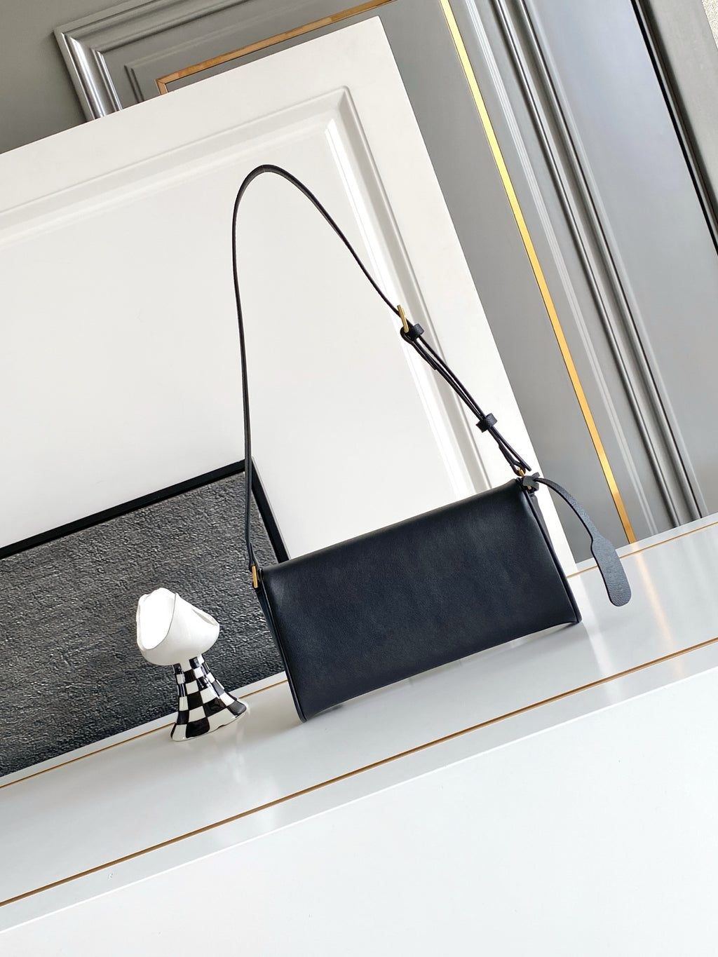 B1R76VL33 Popular leather bag