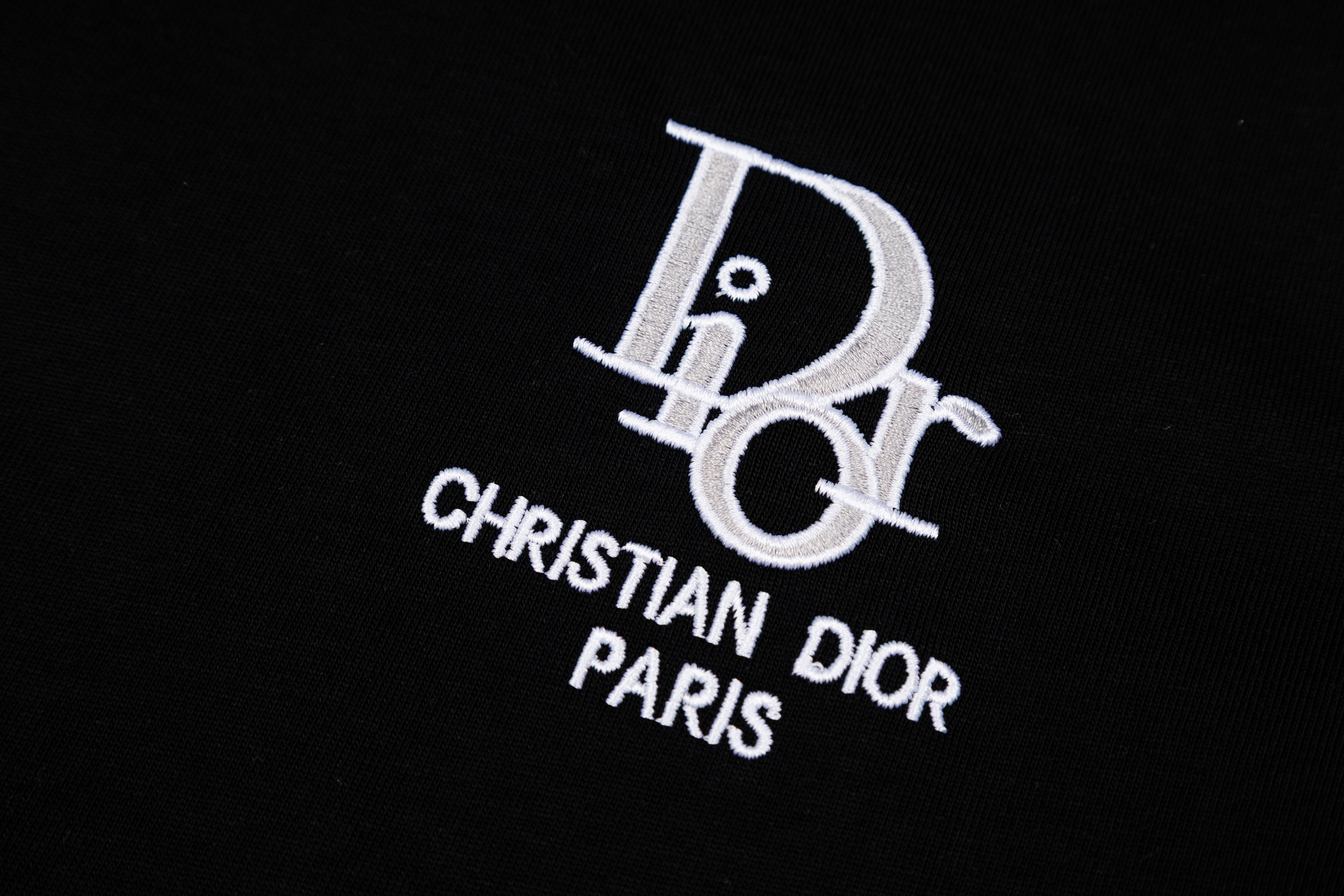 U1R76D29 Popular T-shirts