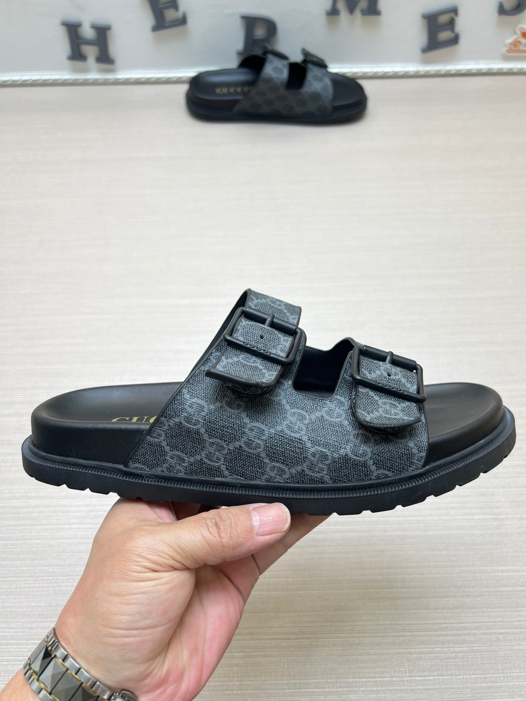Z5ZB92 Popular slippers