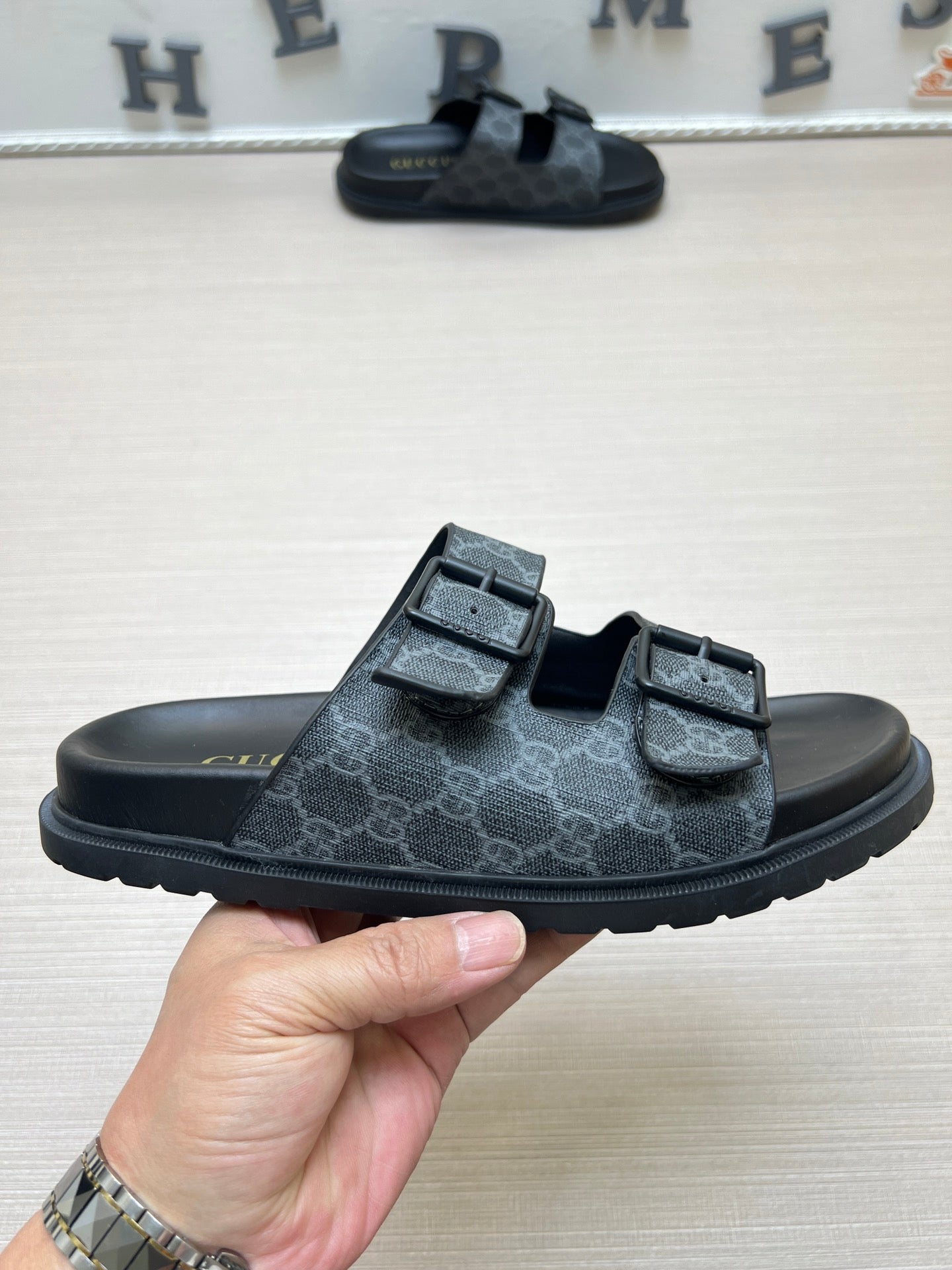 Z5ZB92 Popular slippers