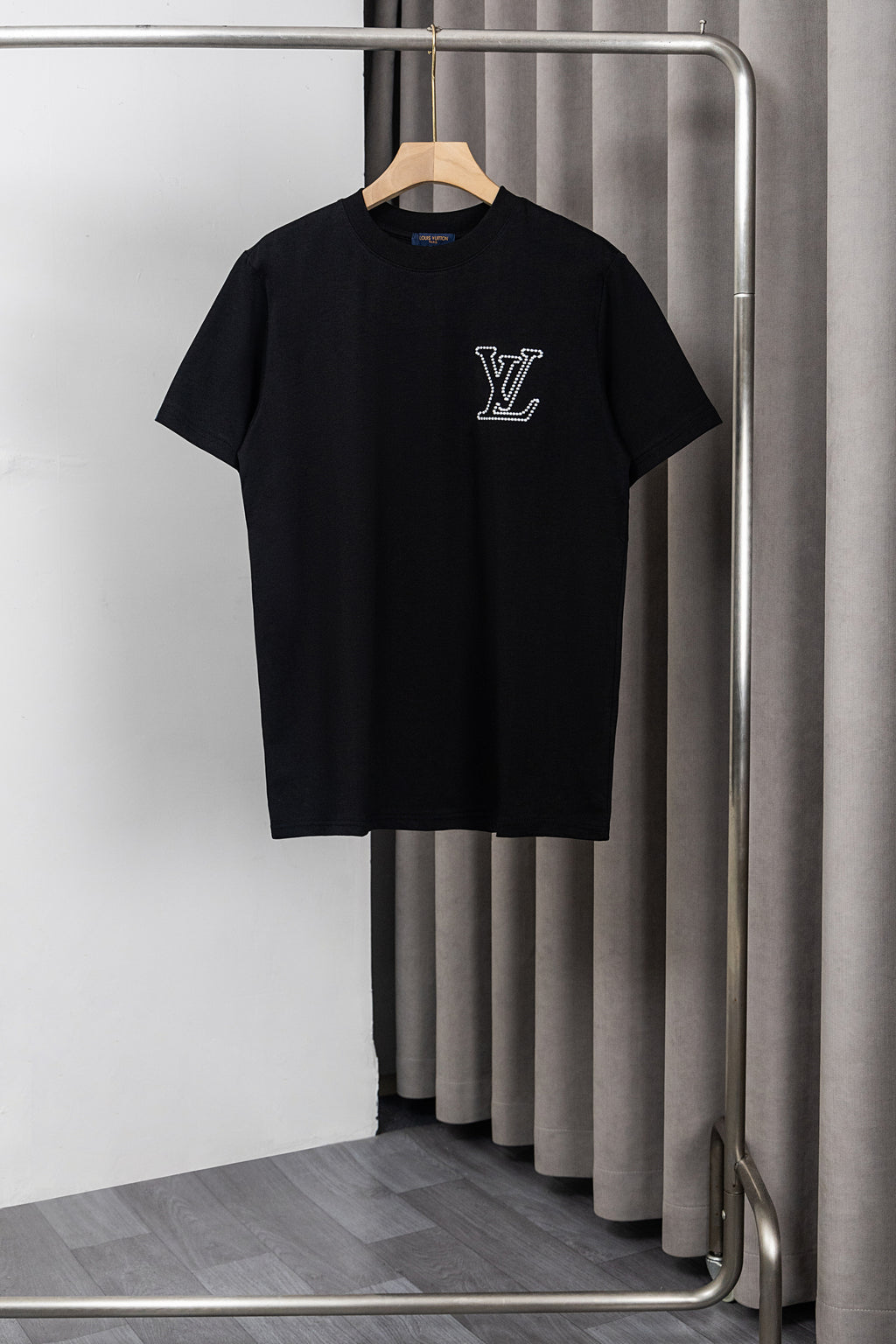 U1P36E125 Popular T-shirts