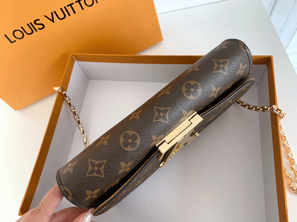 B1X43E38 Popular  leather wallets