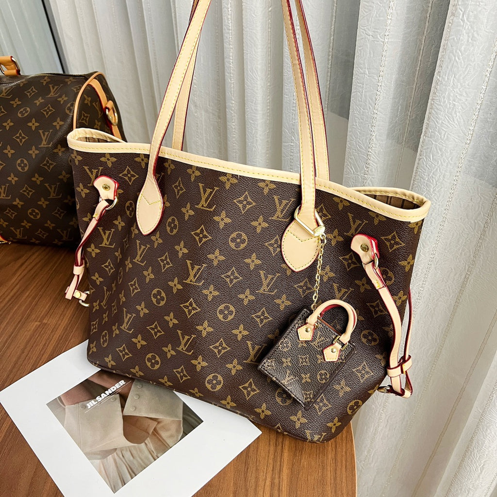 A1Z105ZE7 Popular bag 's charms accessories