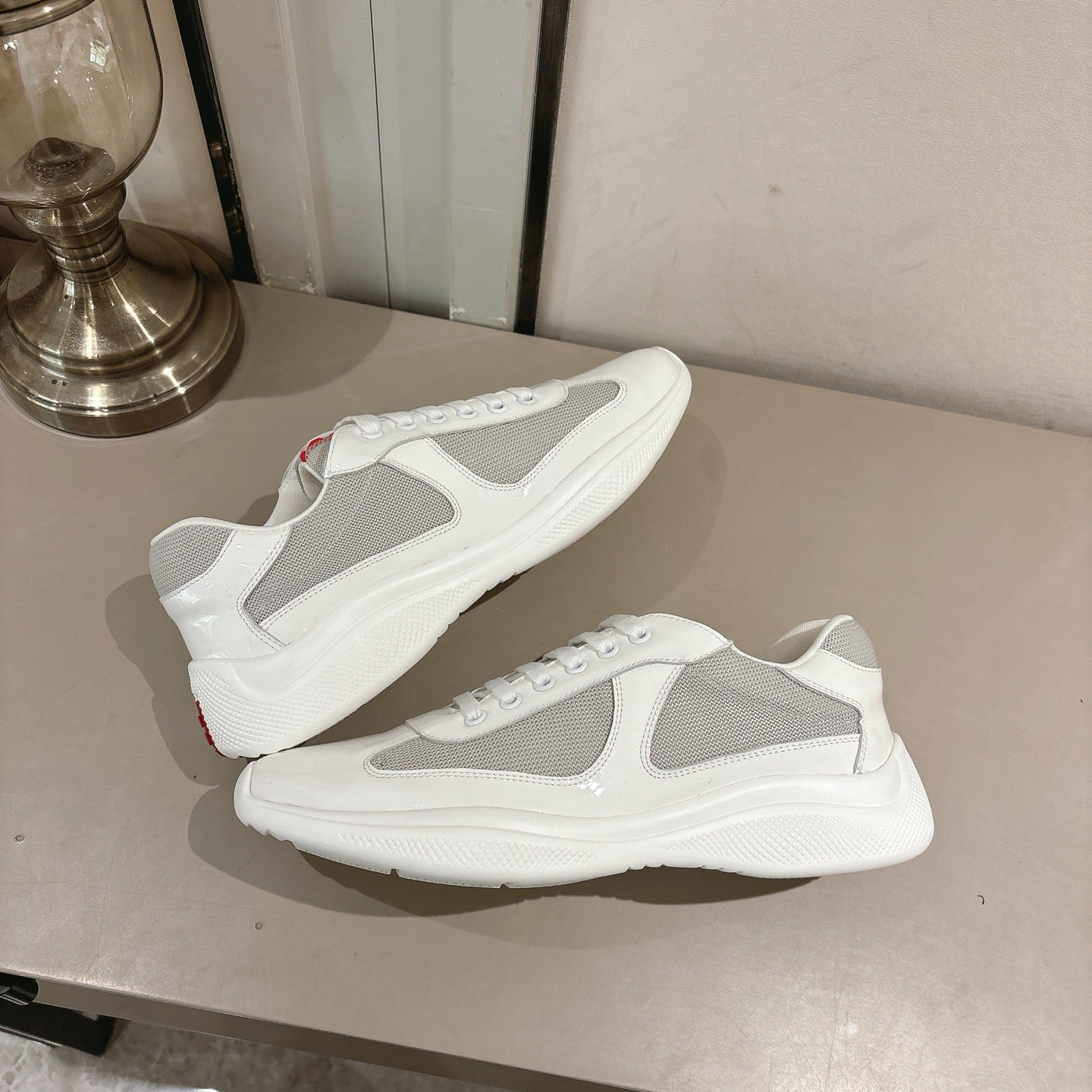 Z2Q95P12  Popular high-quality shoes