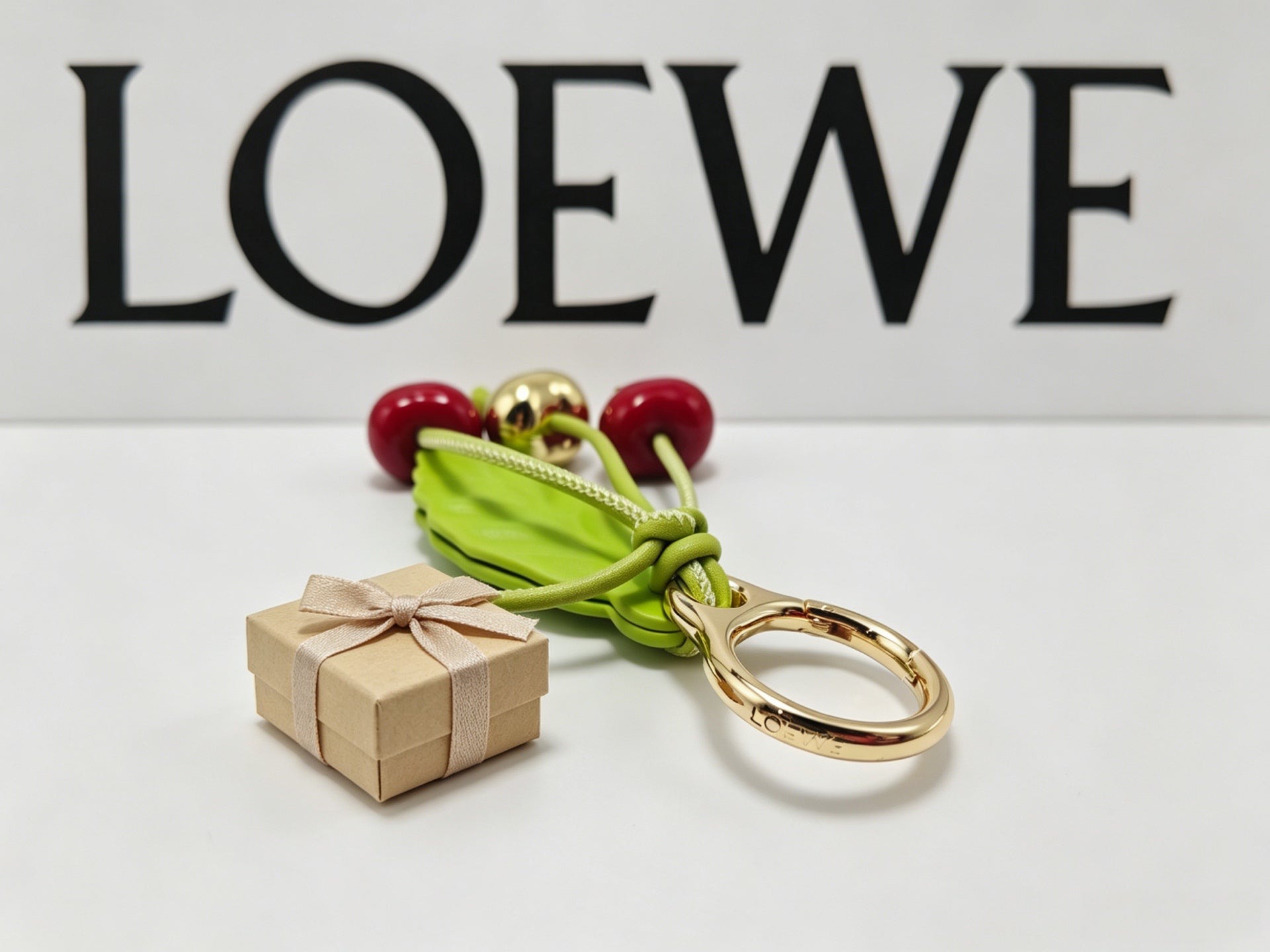 A1R66A11 Popular bag 's charms accessories