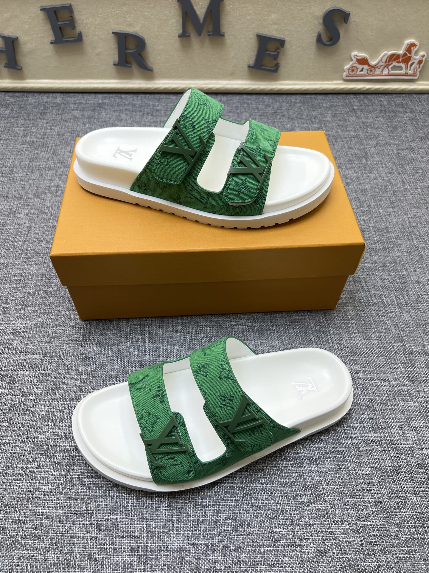 Z5R35E2 Popular Slippers shoes