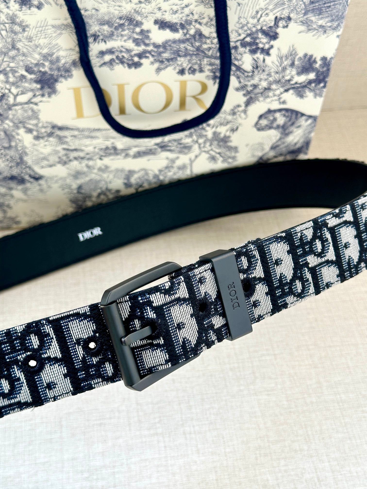 P1Q115D26 Popular High quality belt With full package