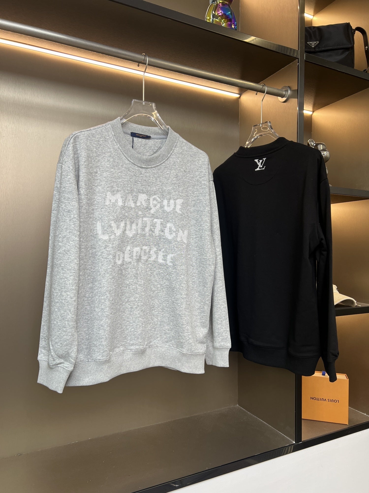 U1Z05E373 Popular Sweaters