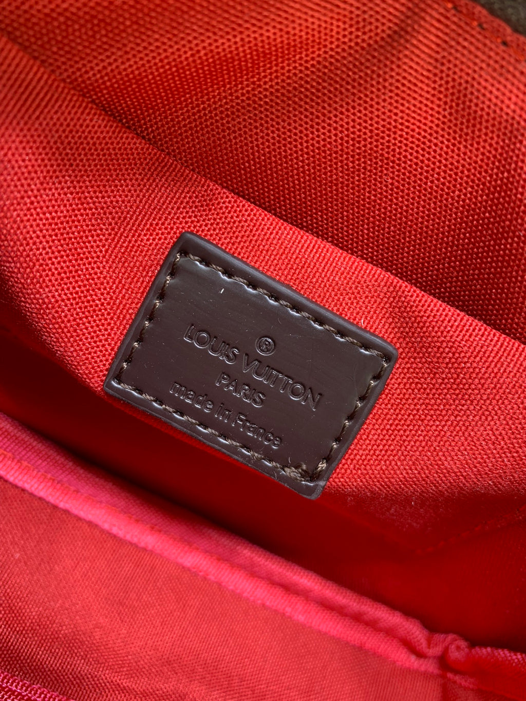 B1X34E275 Popular  leather bag 