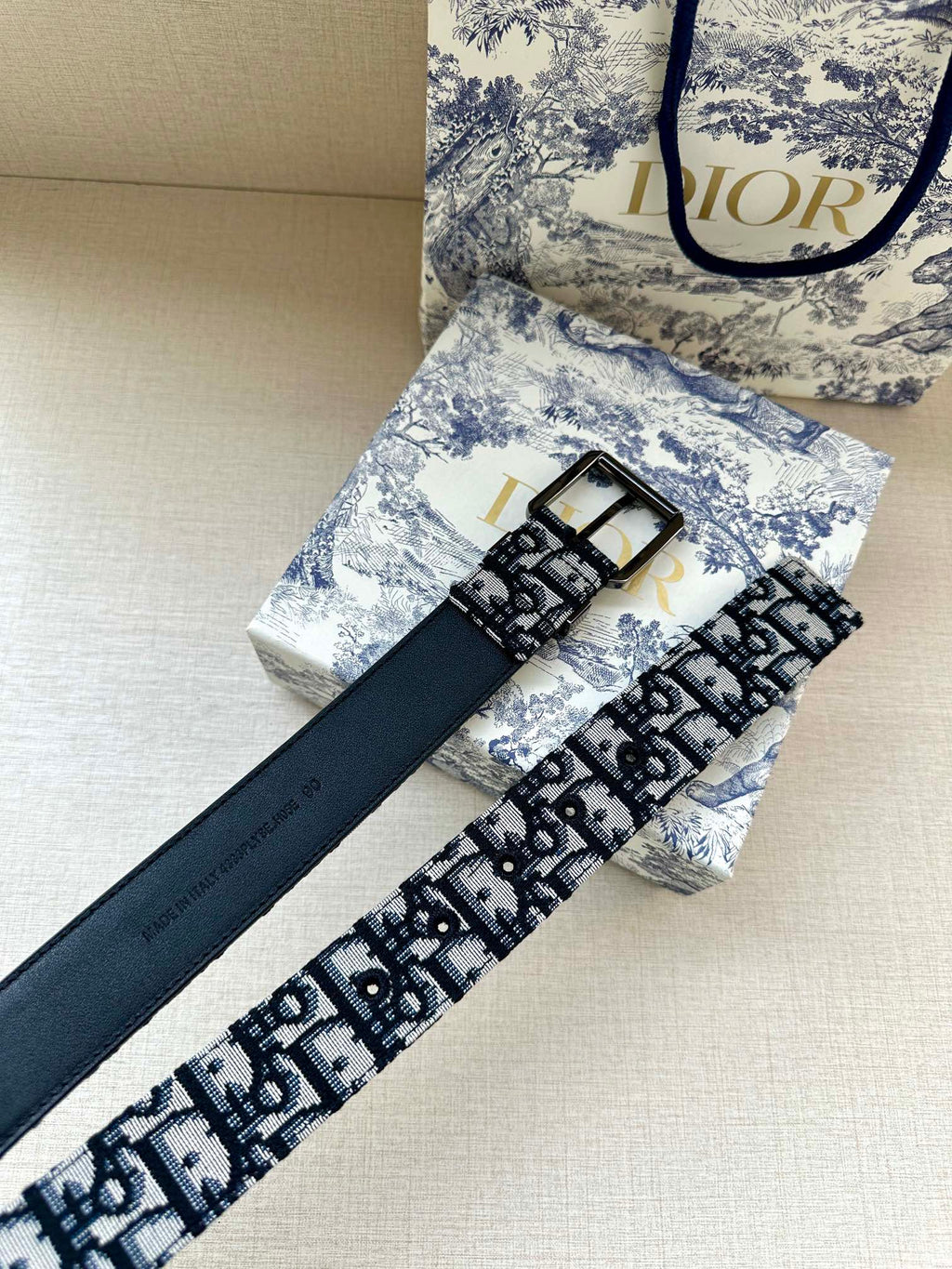 P1Q115D26 Popular High quality belt With full package