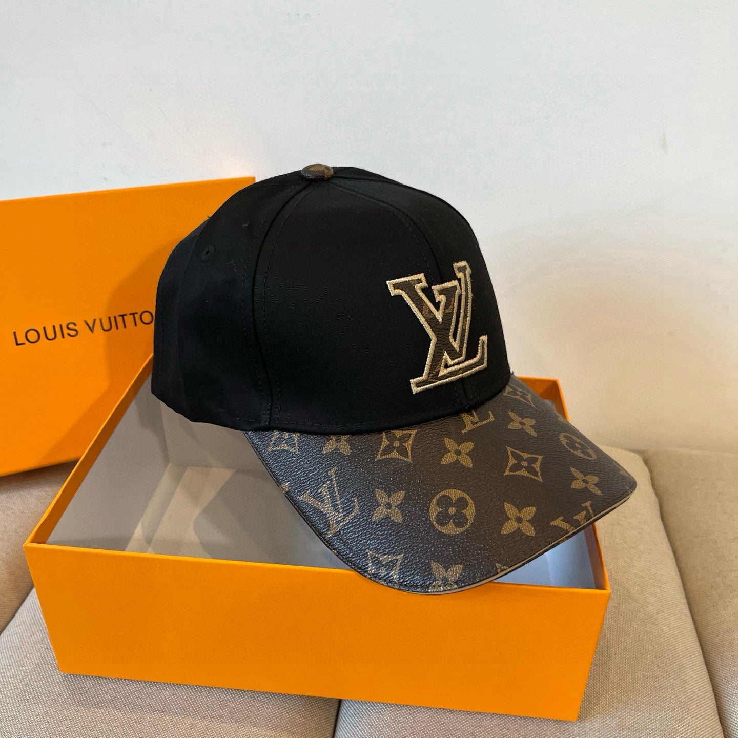 M1N65E16 Popular  hats