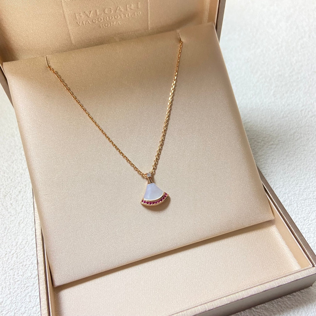 X1Q85S409X Popular Necklaces