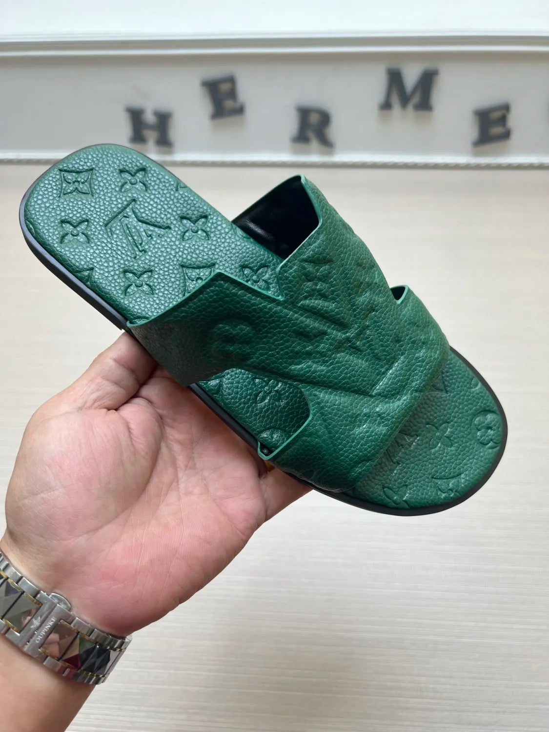Z5ZE34 Popular slippers