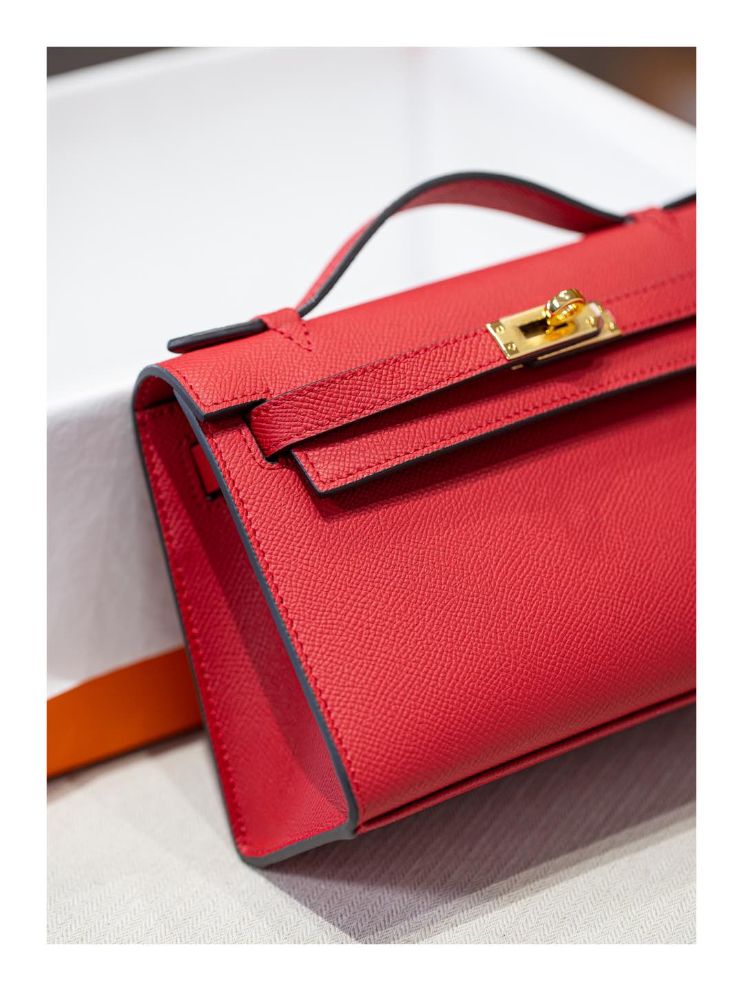 B1R66A7 Popular leather bag