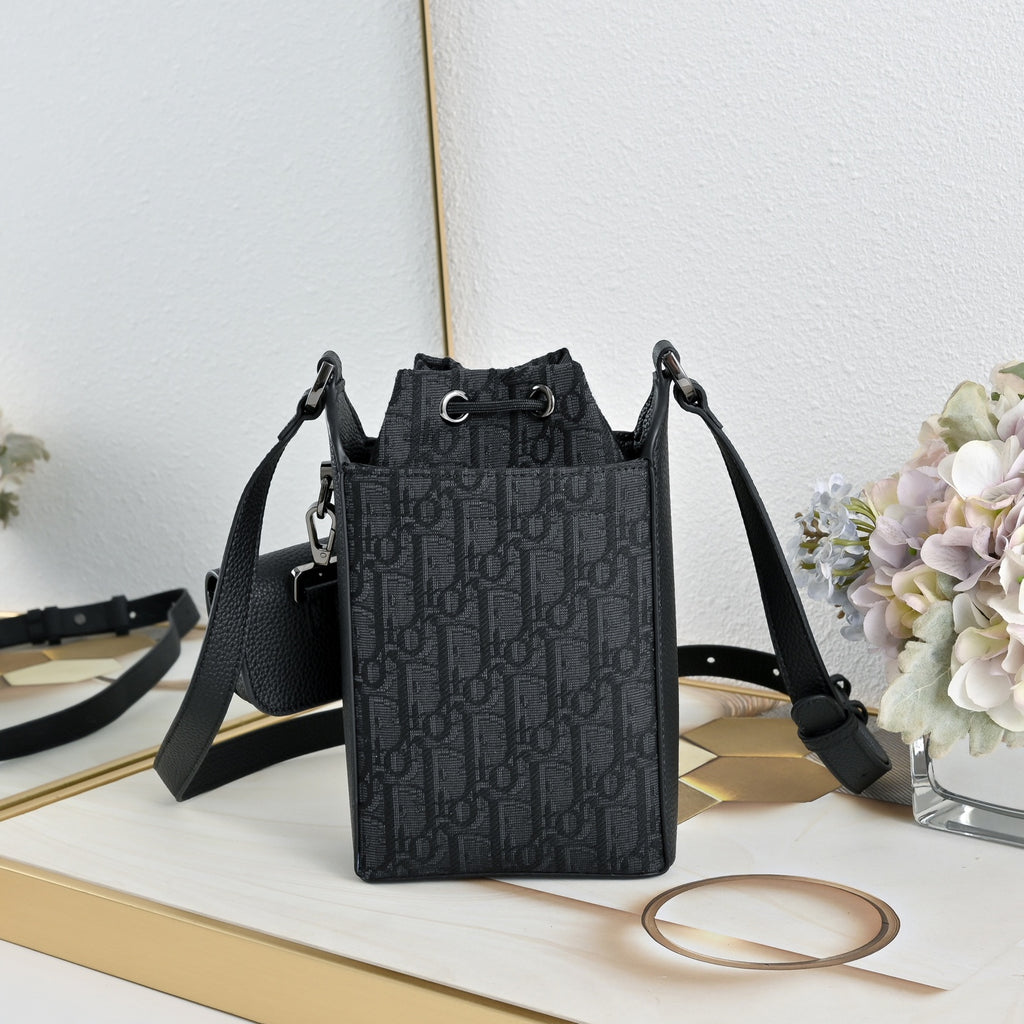 B1P36D82 Popular  bag