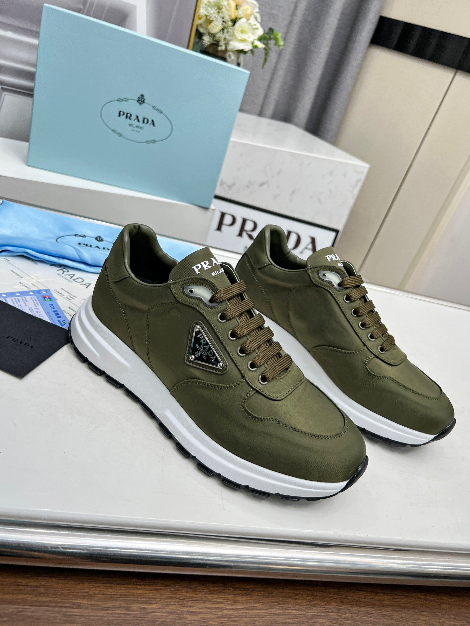 Z2Q95P92 Popular high-quality shoes
