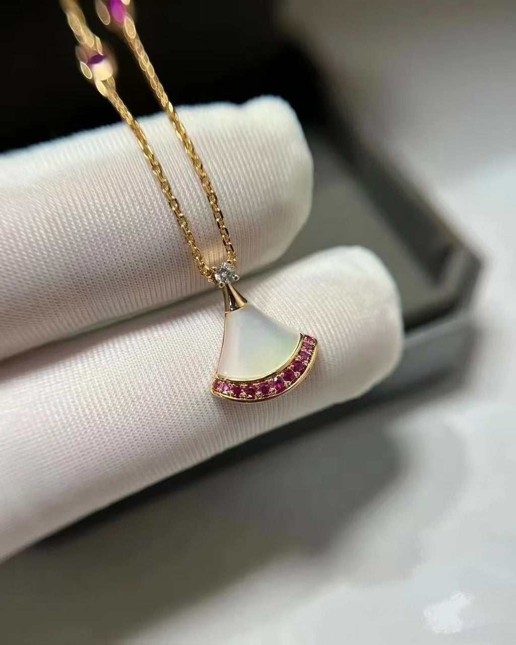 X1Q85S416X Popular Necklaces