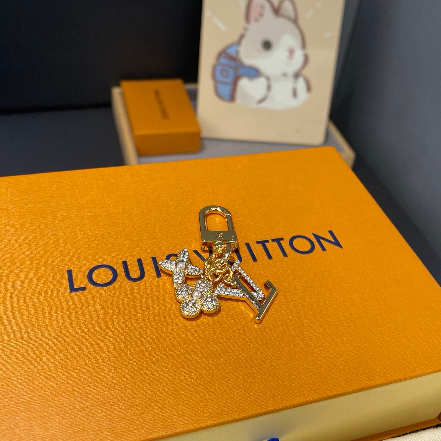 A1Z105E101 Popular bag 's charms accessories