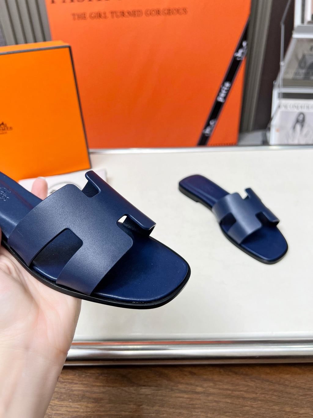 Z2Z85H11  Popular leather Shoes