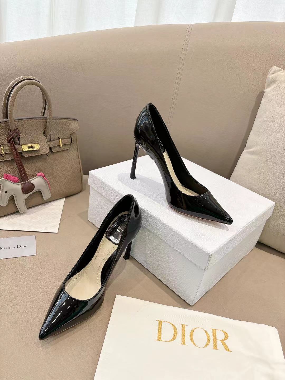 Z2Q95D124 Popular high-quality leather Shoes