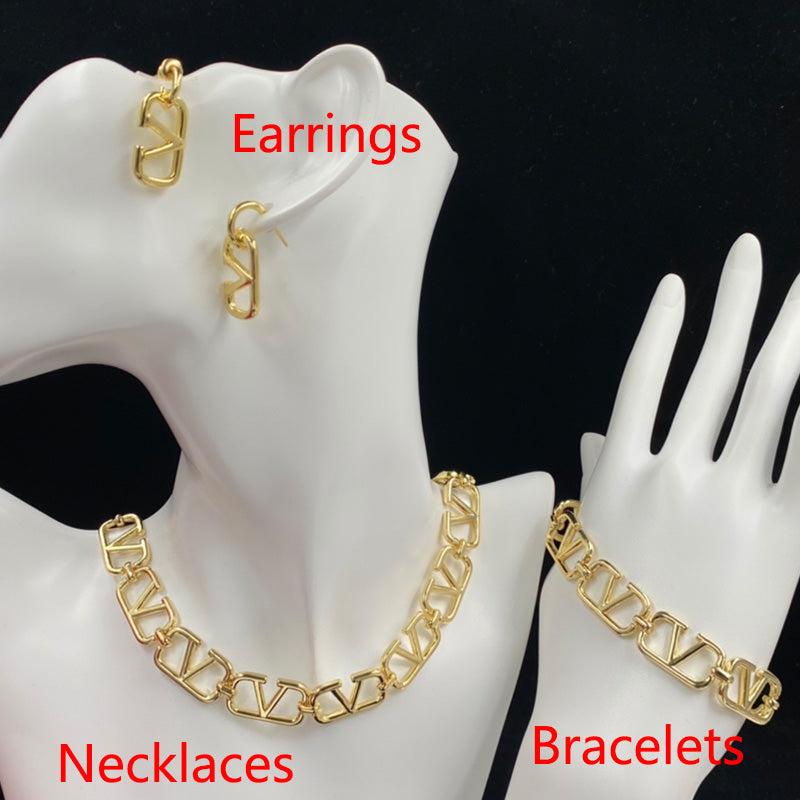 X1Y83VL112X  Popular  Earrings Bracelets Necklaces