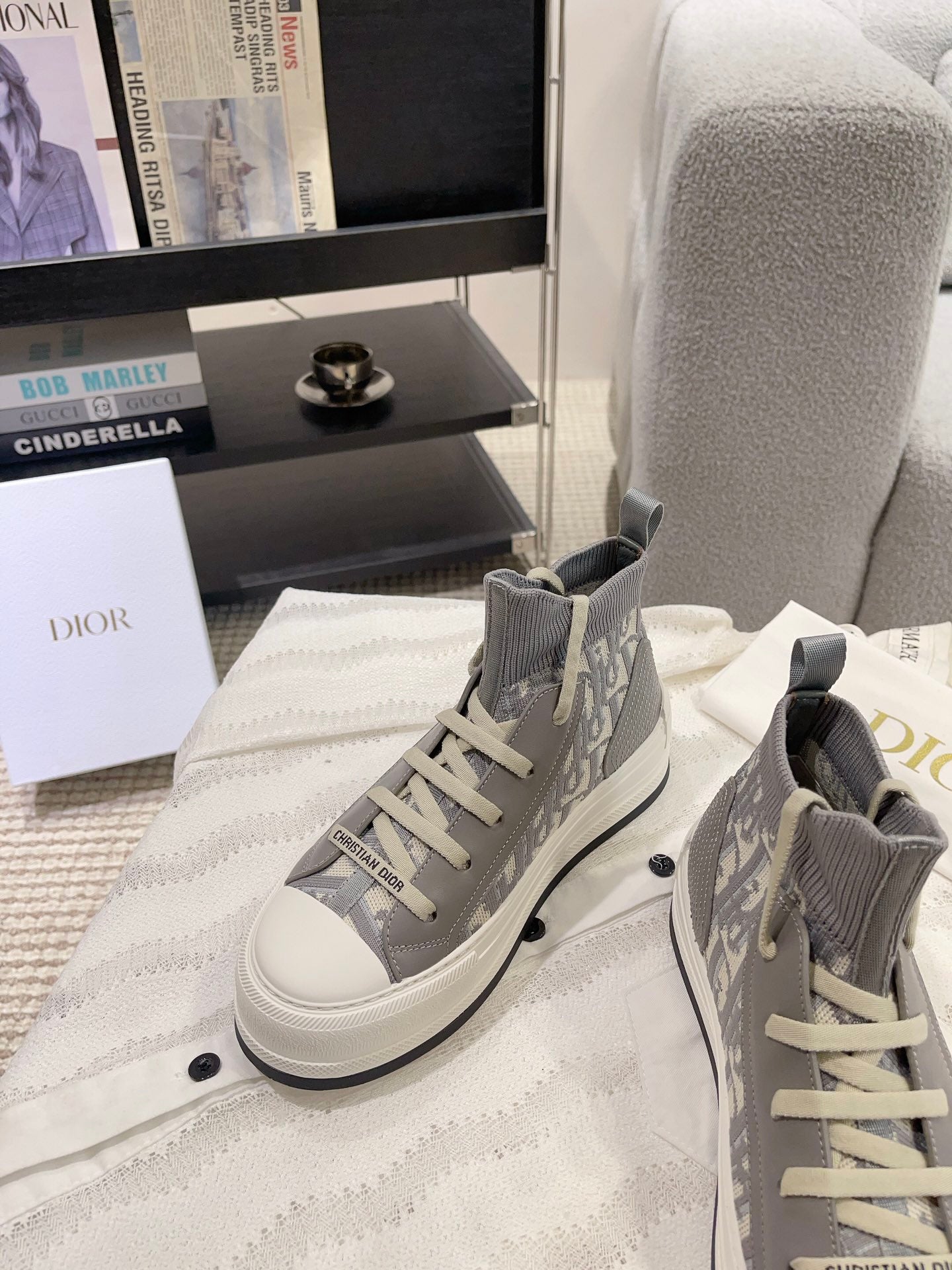 Z2Q105D427 Popular high-quality Shoes