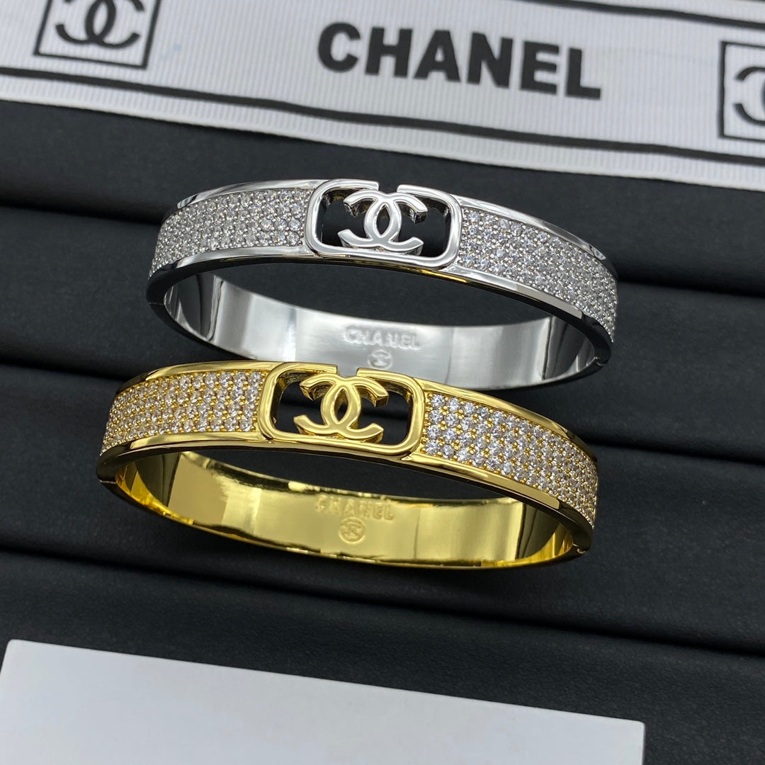 X1Z34C289K  Popular Bracelets