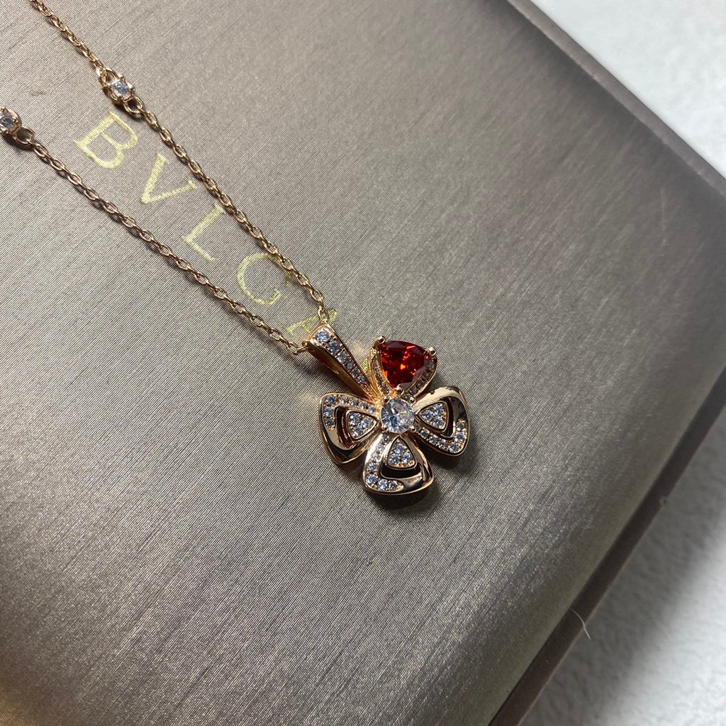 X1Q85S411X Popular Necklaces