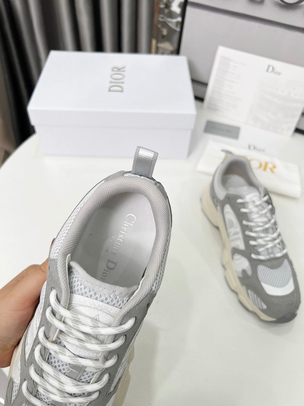 Z2Q105D314 Popular high-quality Shoes