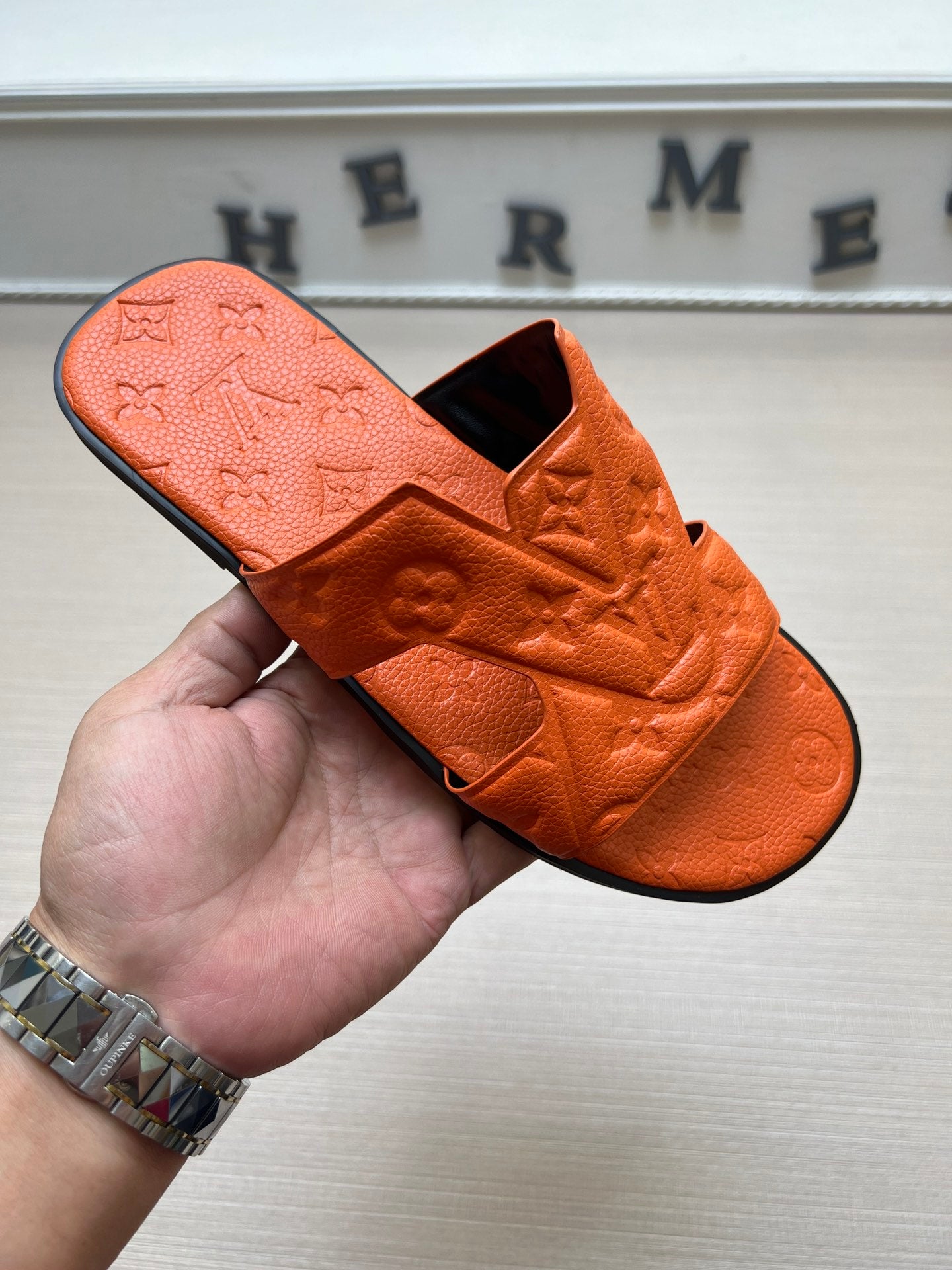 Z5ZE34 Popular slippers